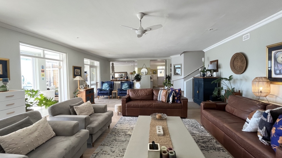 4 Bedroom Property for Sale in Simons Kloof Western Cape